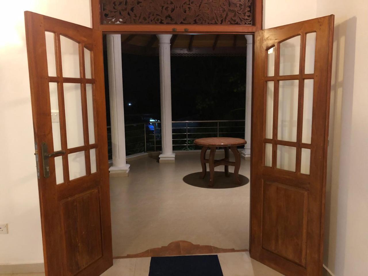 Helianto Social Villa Bentota Esterno foto