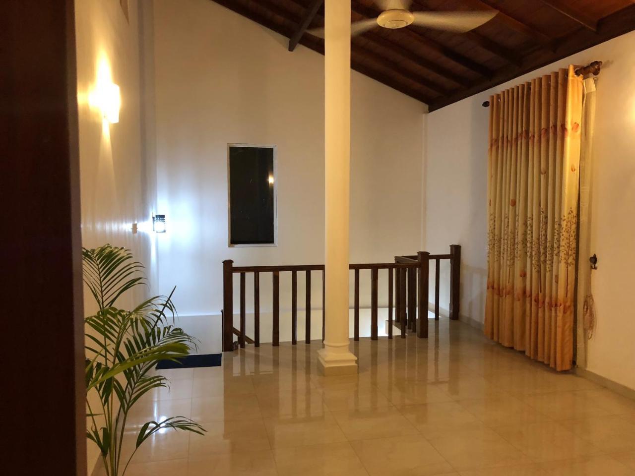 Helianto Social Villa Bentota Esterno foto