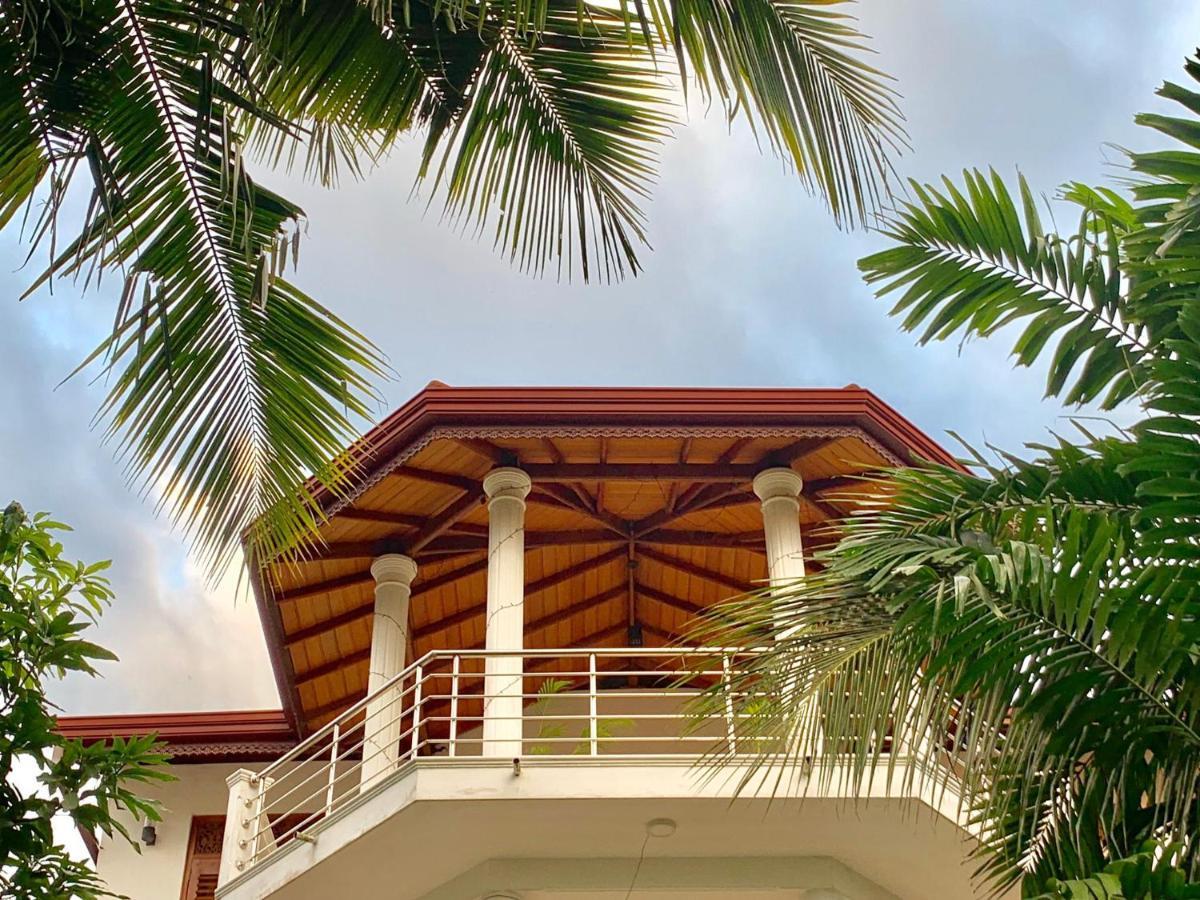 Helianto Social Villa Bentota Esterno foto